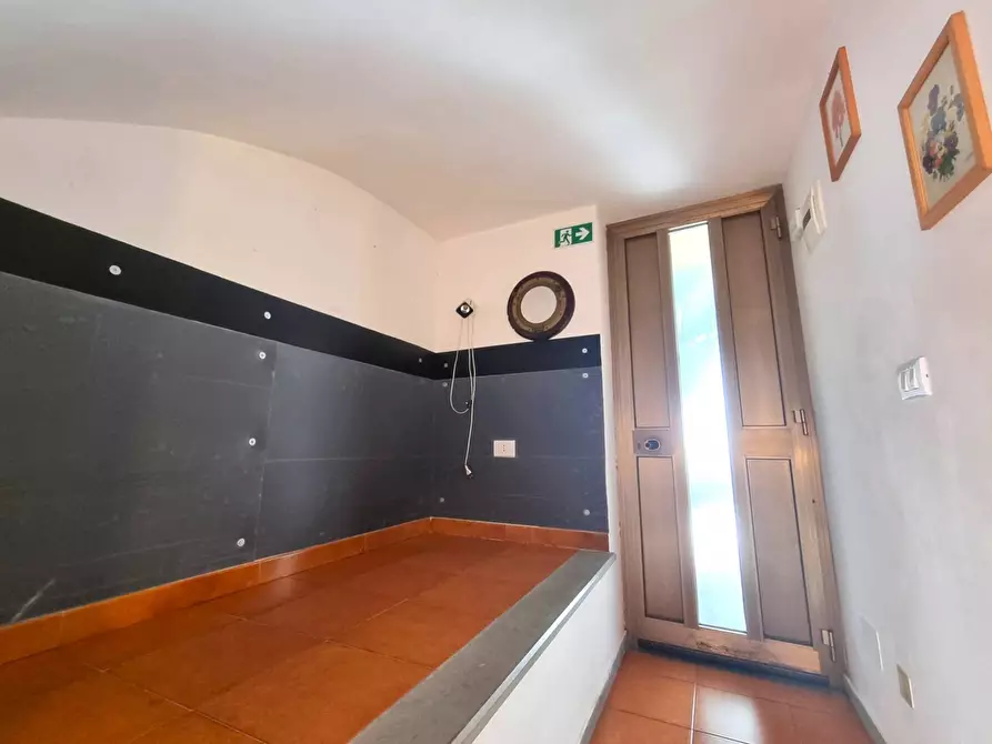 Immagine 13 di Appartamento in vendita  in Via Caboto a Finale Ligure