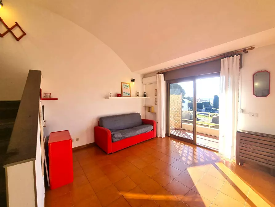 Immagine 8 di Appartamento in vendita  in Via Caboto a Finale Ligure