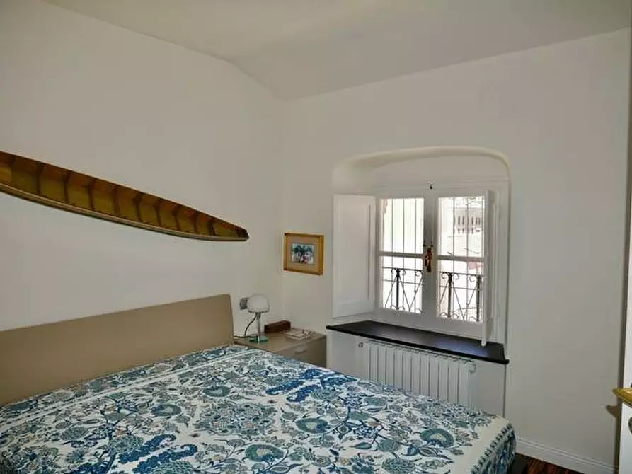 Immagine 7 di Appartamento in vendita  in Via Tommaso Pertica a Finale Ligure