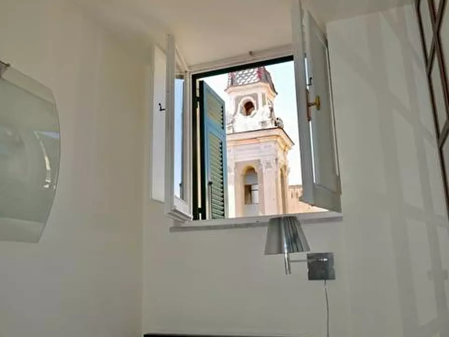 Immagine 11 di Appartamento in vendita  in Via Tommaso Pertica a Finale Ligure