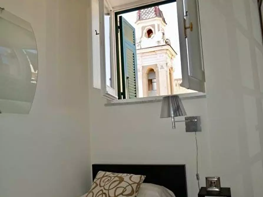Immagine 12 di Appartamento in vendita  in Via Tommaso Pertica a Finale Ligure
