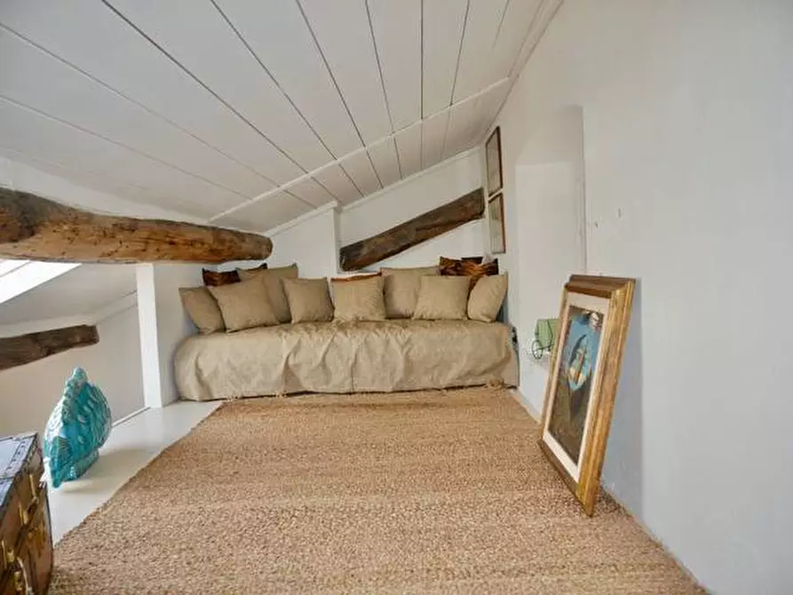 Immagine 17 di Appartamento in vendita  in Via Tommaso Pertica a Finale Ligure