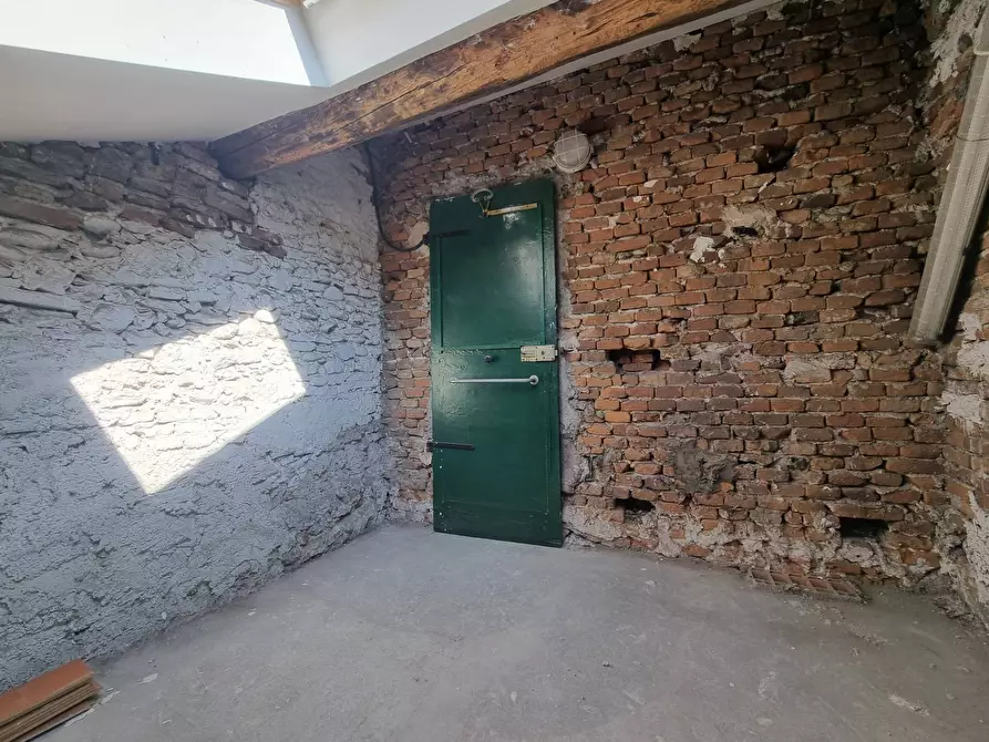 Immagine 5 di Appartamento in vendita  in Via Torcelli a Finale Ligure