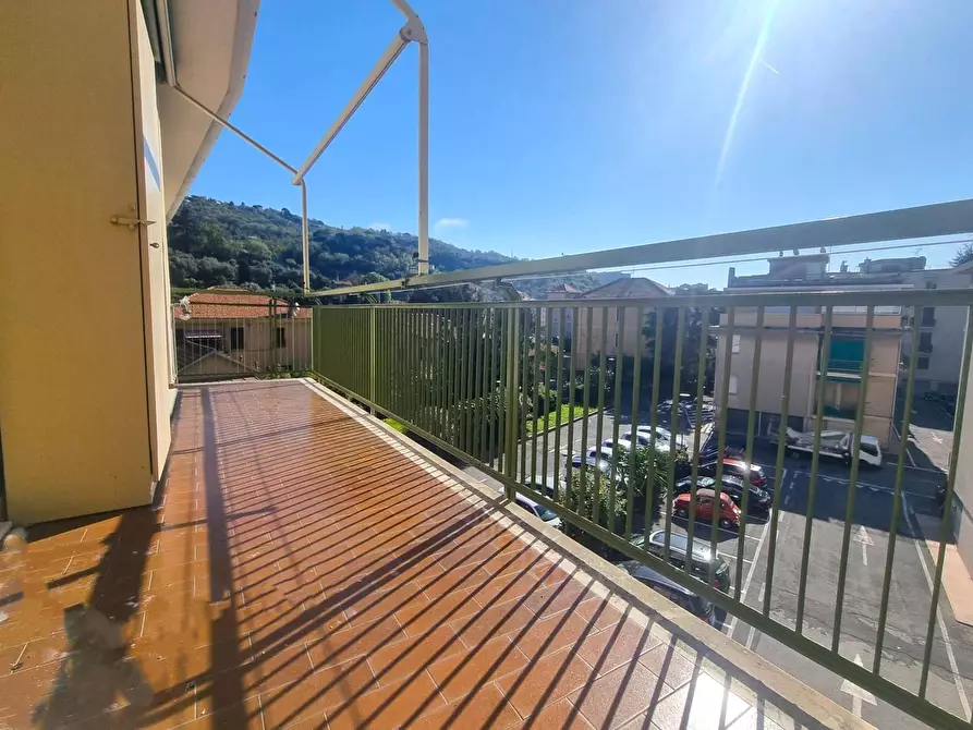 Immagine 10 di Appartamento in vendita  in Piazza Boine a Finale Ligure