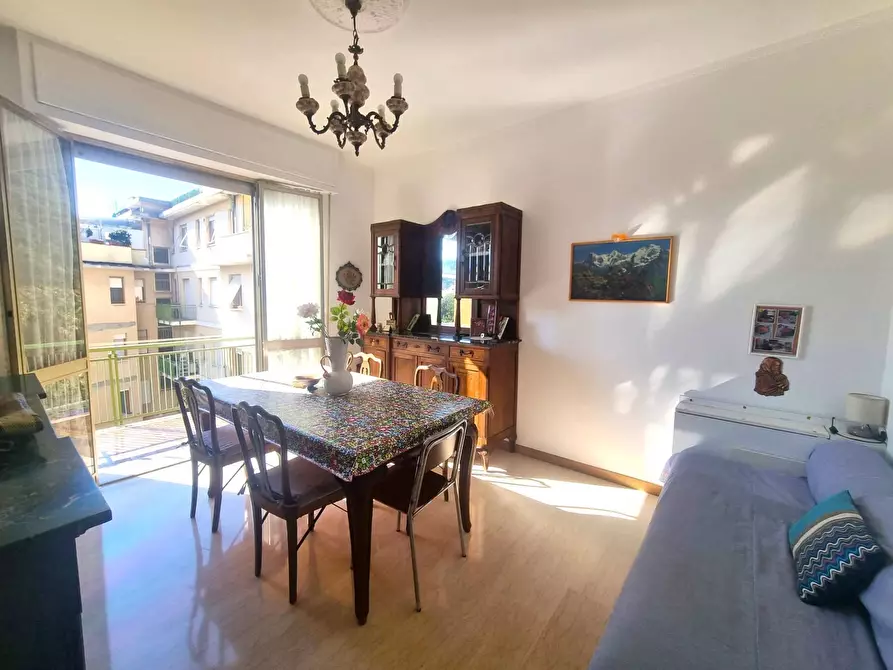 Immagine 1 di Appartamento in vendita  in Piazza Boine a Finale Ligure