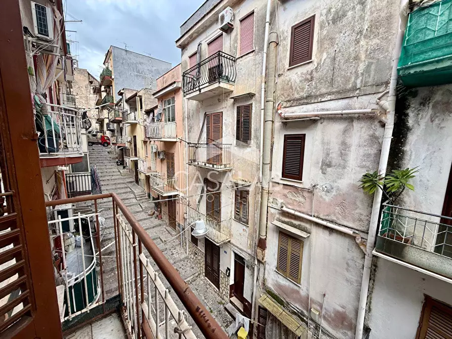 Immagine 1 di Appartamento in vendita  in via firenze 18 a Carini