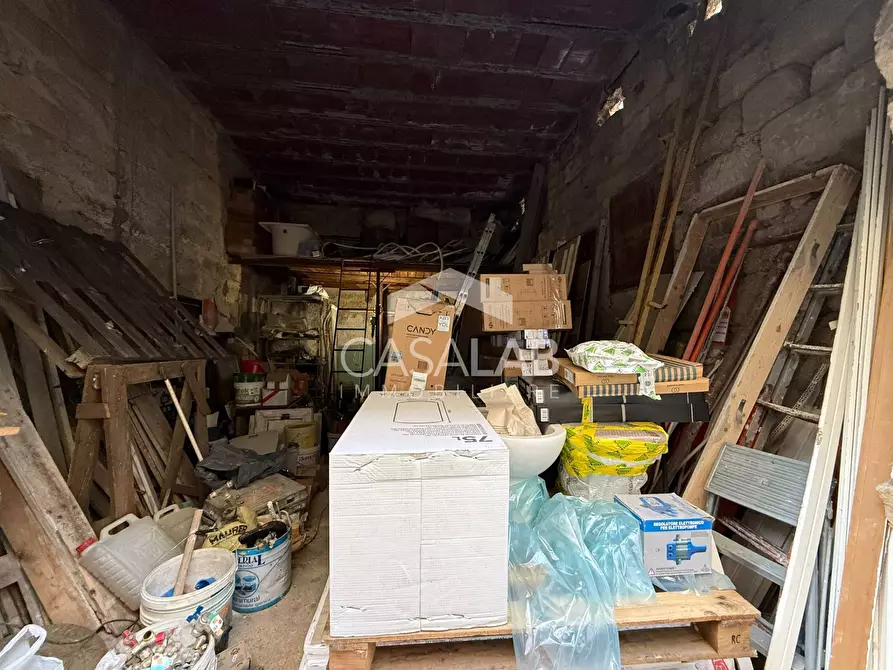 Immagine 5 di Magazzino in vendita  in via trionfo 1 a Carini