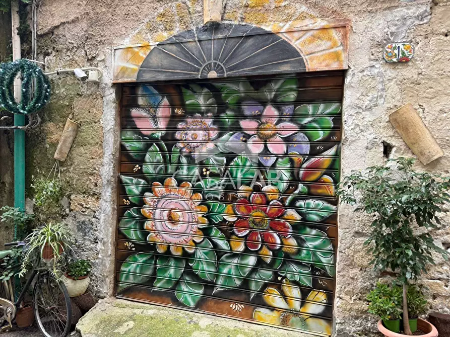 Immagine 3 di Magazzino in vendita  in via trionfo 1 a Carini