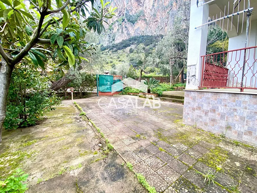 Immagine 2 di Villa in vendita  in via don luigi sturzo 197 a Carini