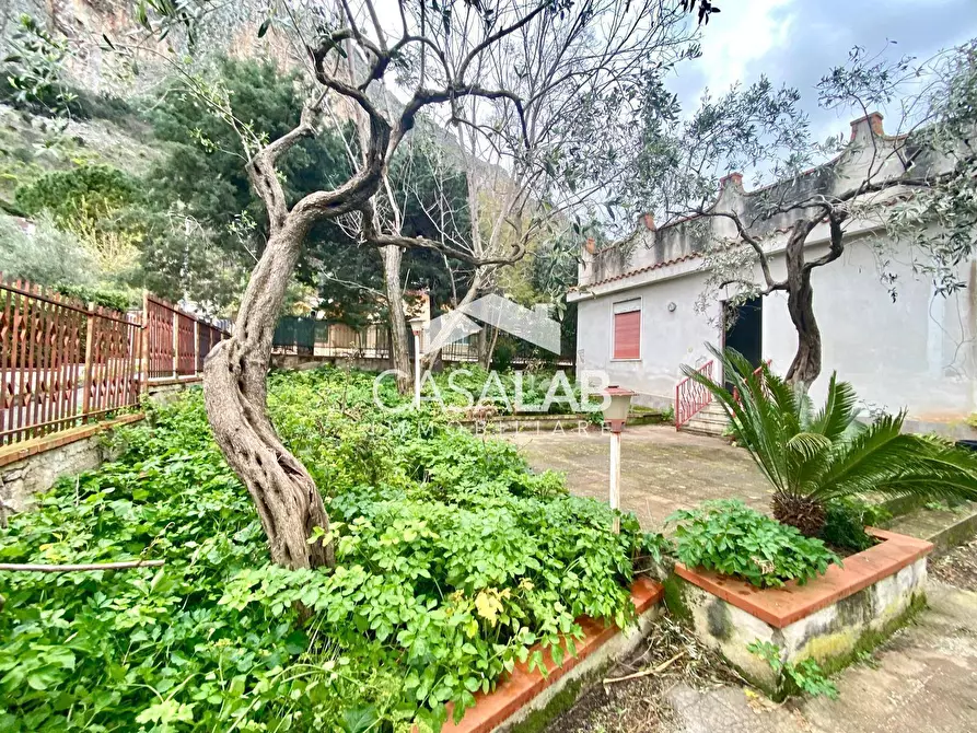 Immagine 5 di Villa in vendita  in via don luigi sturzo 197 a Carini