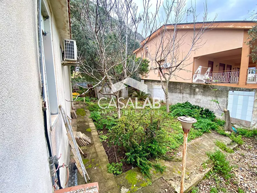 Immagine 15 di Villa in vendita  in via don luigi sturzo 197 a Carini