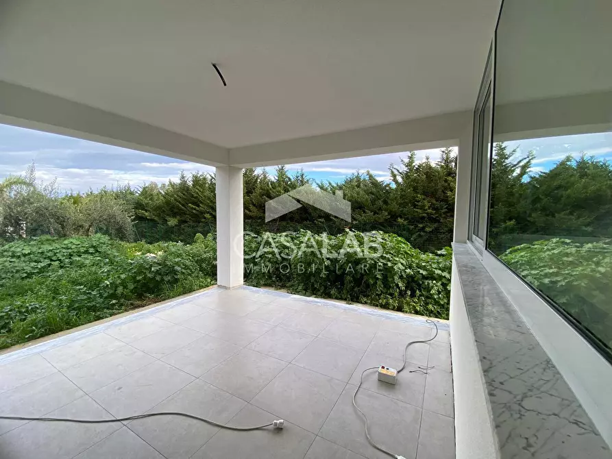Immagine 6 di Villa in vendita  in Via Granatello SNC a Carini