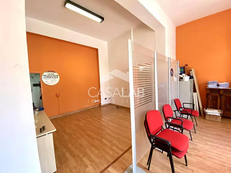 Immagine 5 di Locale commerciale in vendita  in Via Umbria 16 a Carini