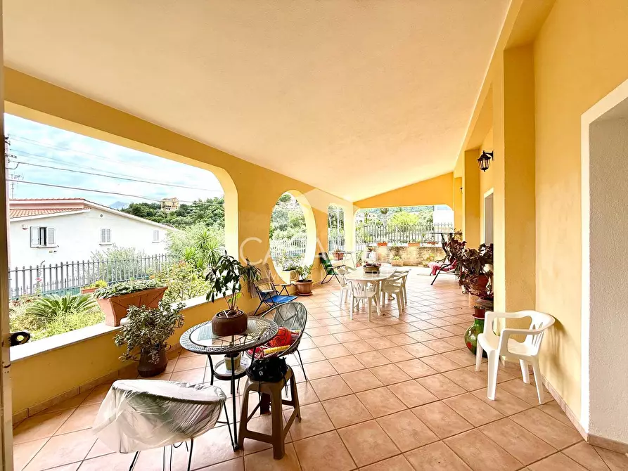 Immagine 2 di Villa in vendita  in Via Marmolada a Carini