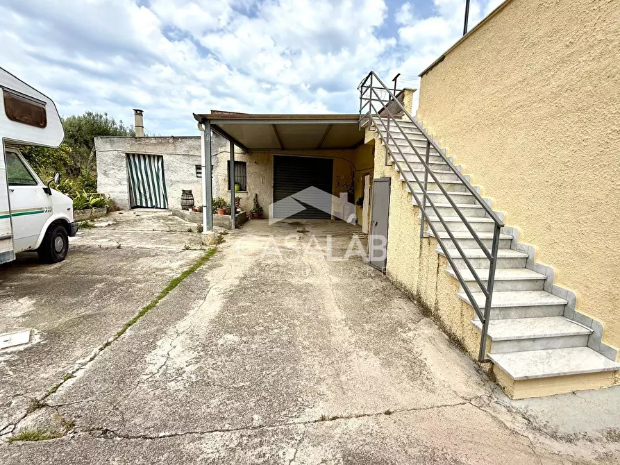 Immagine 18 di Villa in vendita  in Via Marmolada a Carini