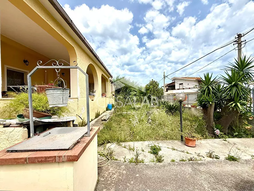 Immagine 15 di Villa in vendita  in Via Marmolada a Carini