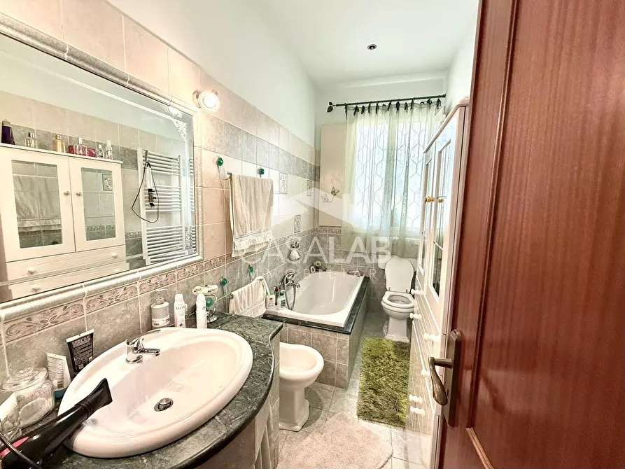 Immagine 13 di Villa in vendita  in Via Marmolada a Carini