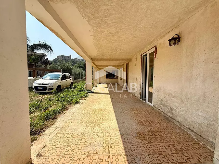 Immagine 12 di Villa in vendita  in Via Angelo Morello 30 a Carini