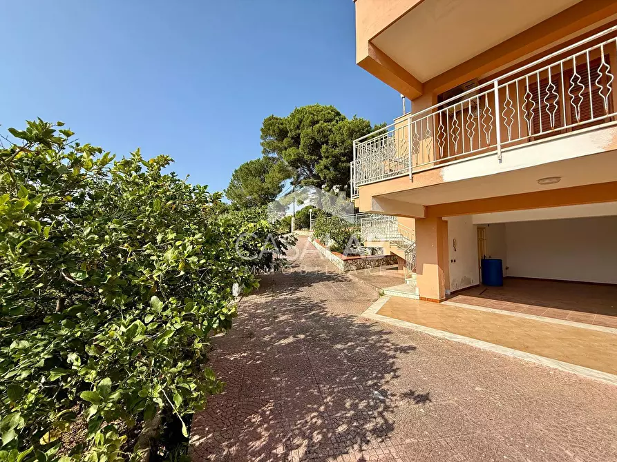 Immagine 33 di Villa in vendita  in Via Sotto Colubrino a Carini