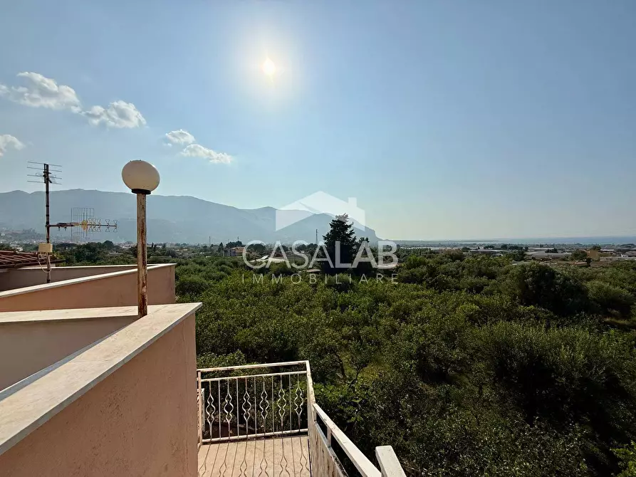 Immagine 29 di Villa in vendita  in Via Sotto Colubrino a Carini