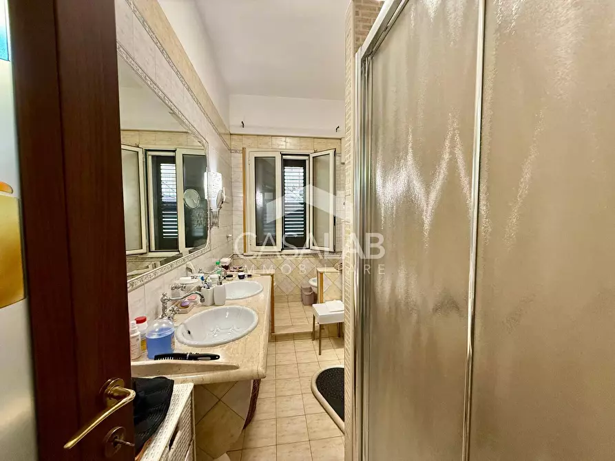 Immagine 12 di Appartamento in vendita  in Via Giuseppe Samona' a Palermo