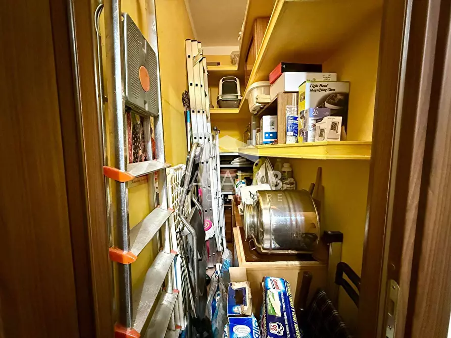 Immagine 11 di Appartamento in vendita  in Via Giuseppe Samona' a Palermo