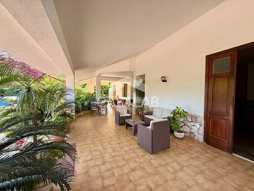 Immagine 3 di Villa in vendita  in Via Fondo Crocco 43 a Carini