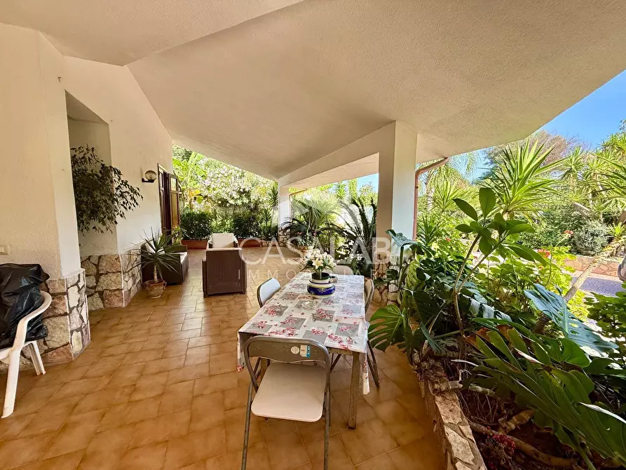 Immagine 23 di Villa in vendita  in Via Fondo Crocco 43 a Carini