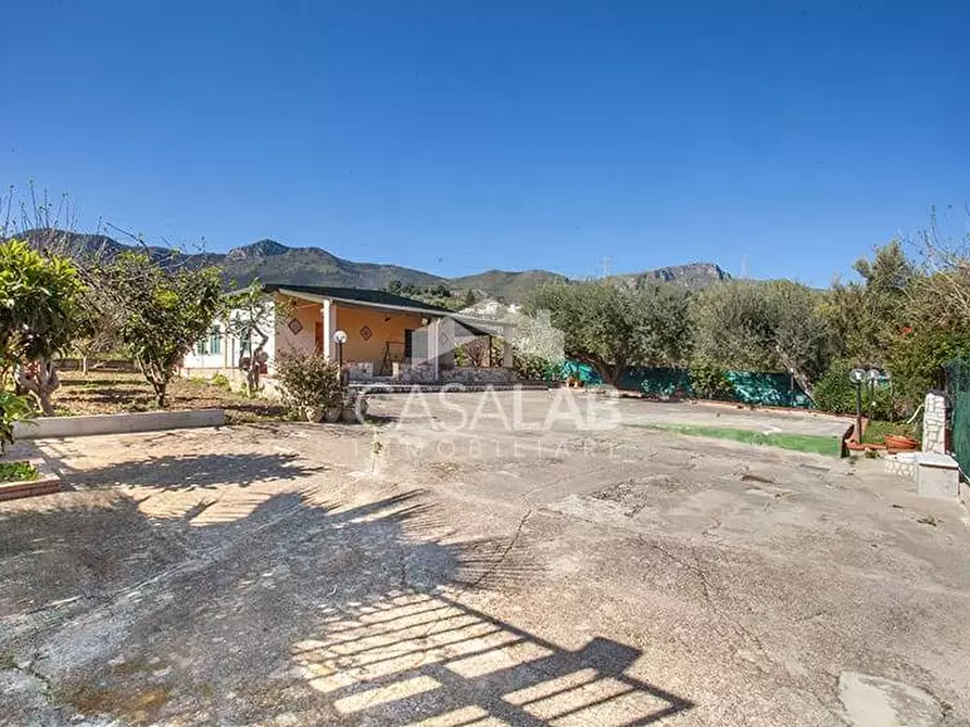 Immagine 14 di Villa in vendita  in contrada salina a Trabia