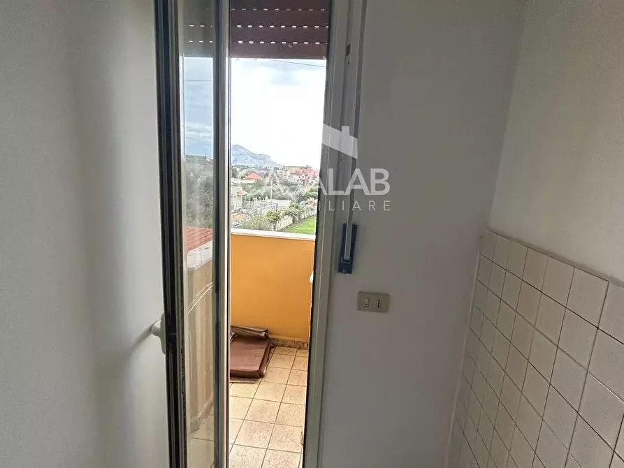 Immagine 12 di Appartamento in vendita  in via Saro Urzì 1 a Palermo