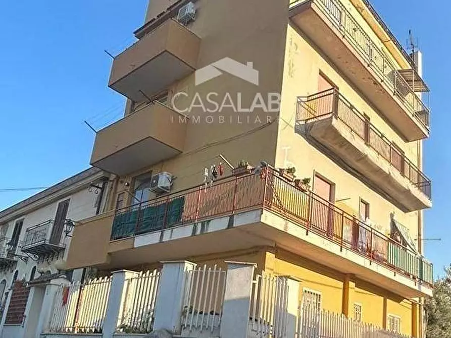 Immagine 1 di Appartamento in vendita  in via Saro Urzì 1 a Palermo