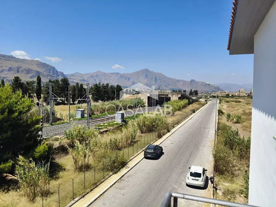 Immagine 30 di Appartamento in vendita  in via quattrociocchi 1 a Bagheria