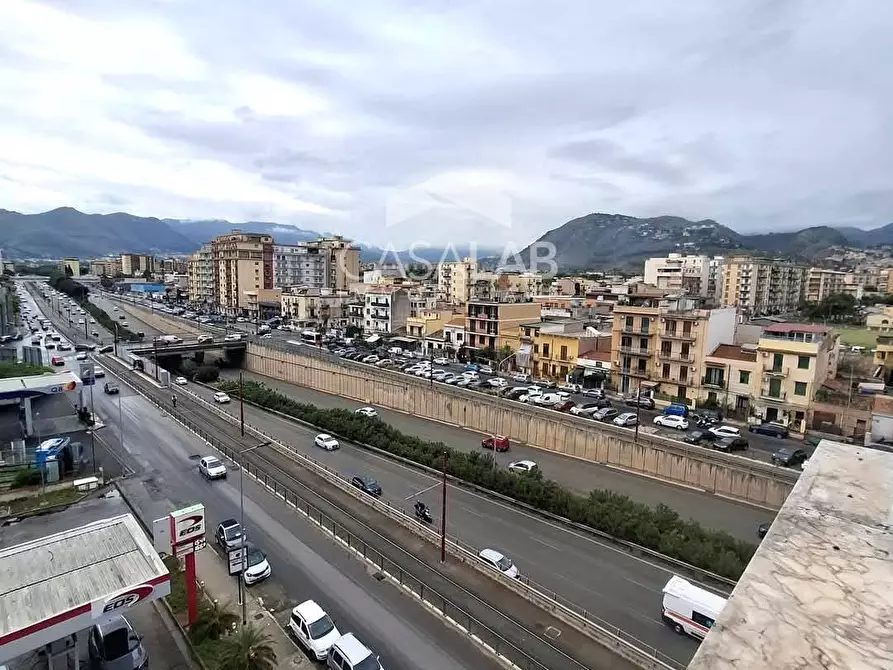 Immagine 12 di Appartamento in vendita  in Viale REGIONE SICILIANA 961 a Palermo