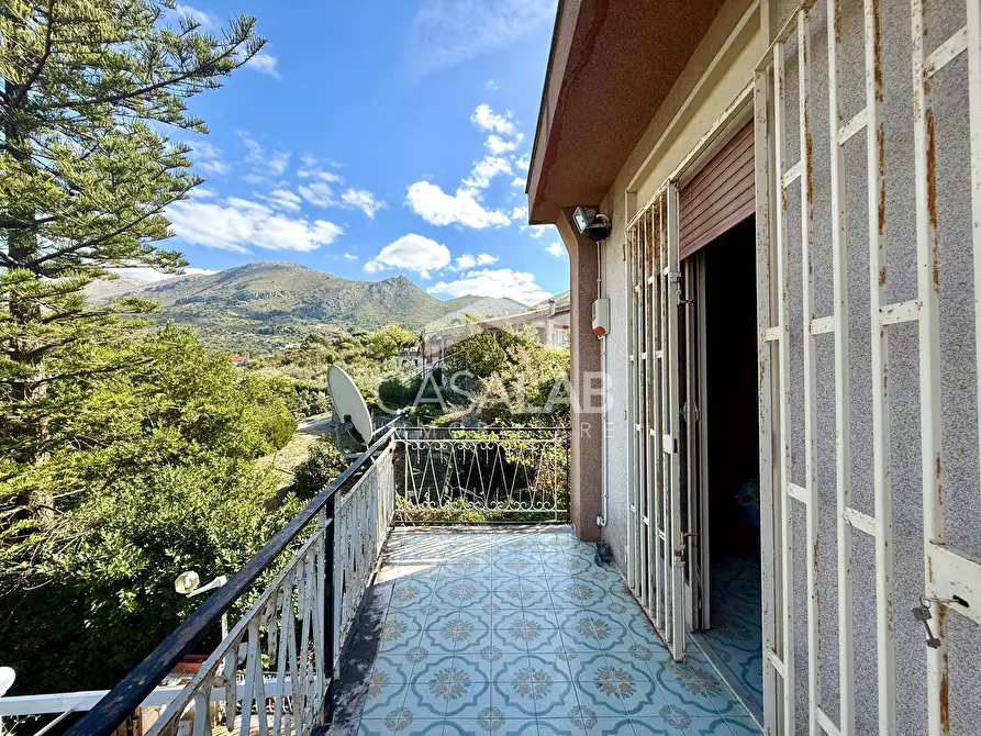 Immagine 14 di Villa in vendita  in Via Cangialosi 180 a Carini