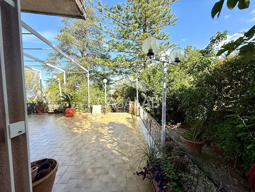 Immagine 19 di Villa in vendita  in Via Cangialosi 180 a Carini