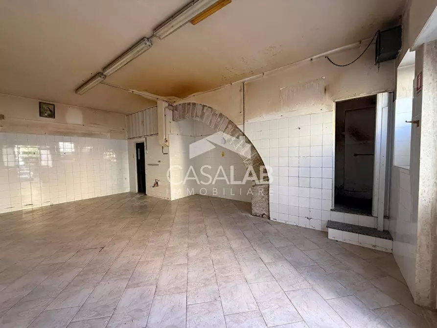 Immagine 4 di Attività commerciale in affitto  in VIA ROMA a Capaci