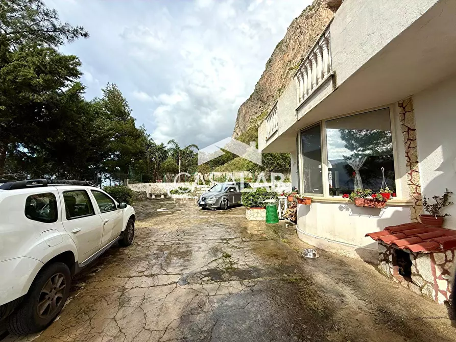 Immagine 2 di Villa in vendita  in via don luigi sturzo 193 a Carini