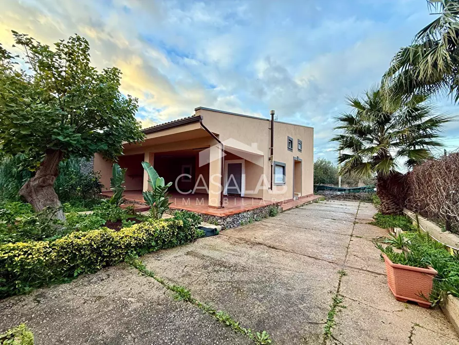 Immagine 18 di Villa in affitto  in via romania 24 a Carini