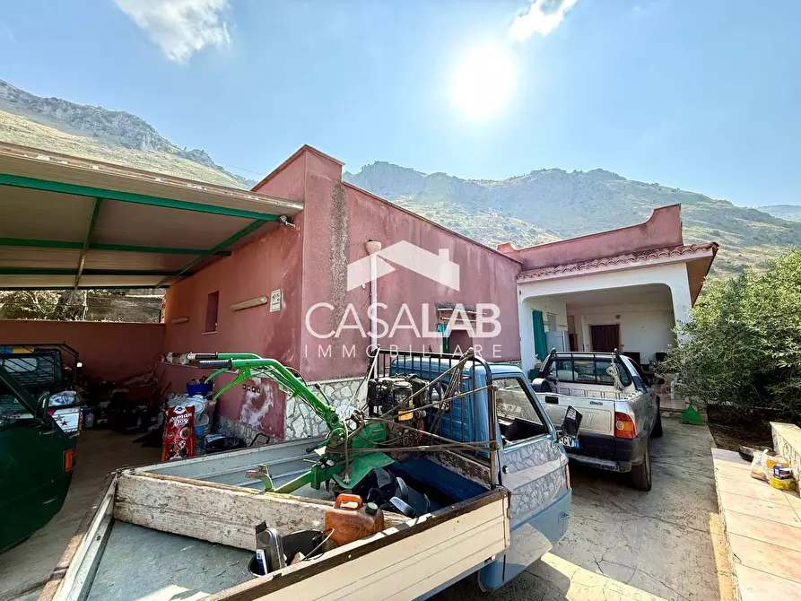 Immagine 3 di Villa in vendita  in via egitto 59 a Carini