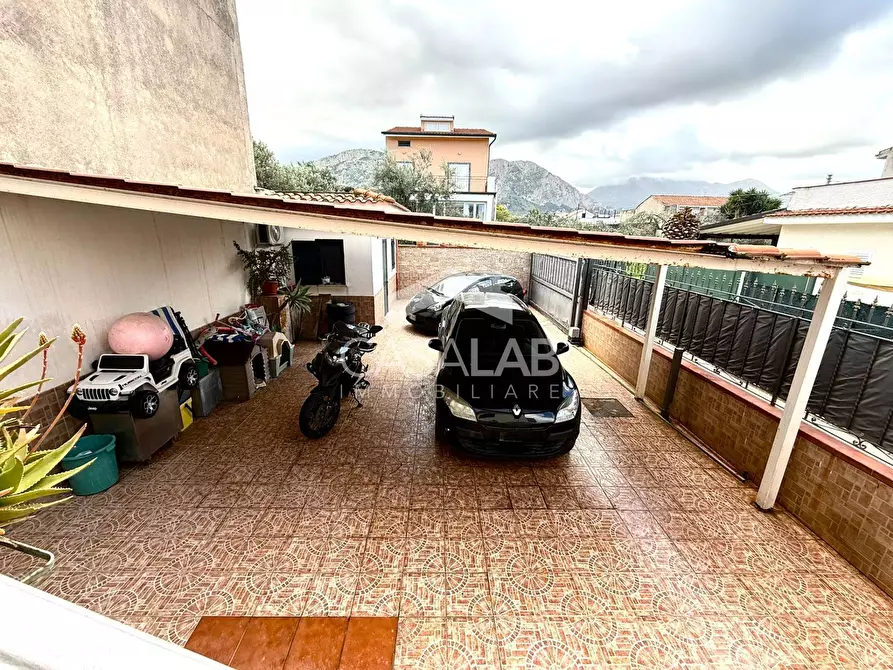 Immagine 31 di Appartamento in vendita  in Via Magellano snc a Carini