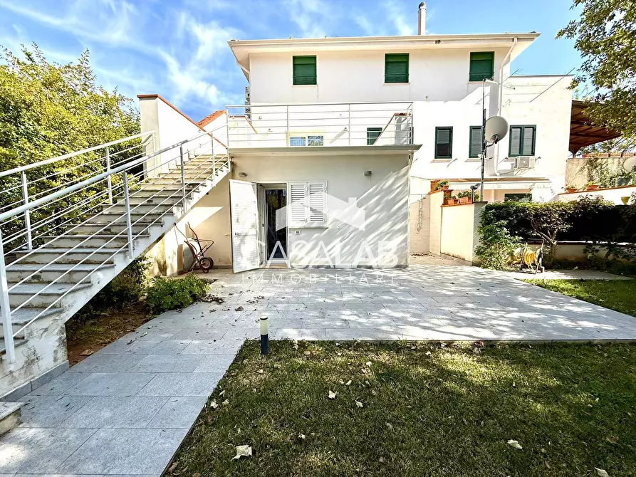 Immagine 1 di Villa in affitto  in VIA DEI SICULI 15 a Terrasini