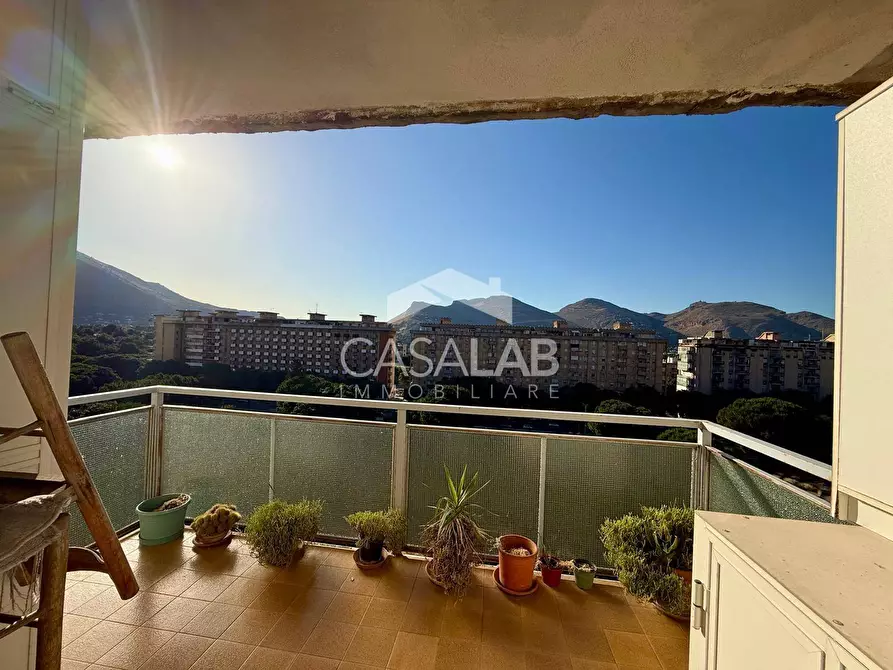 Immagine 8 di Appartamento in vendita  in Via Gino Zappa 46 a Palermo
