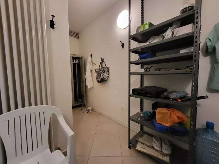 Immagine 12 di Locale commerciale in vendita  a Cervia