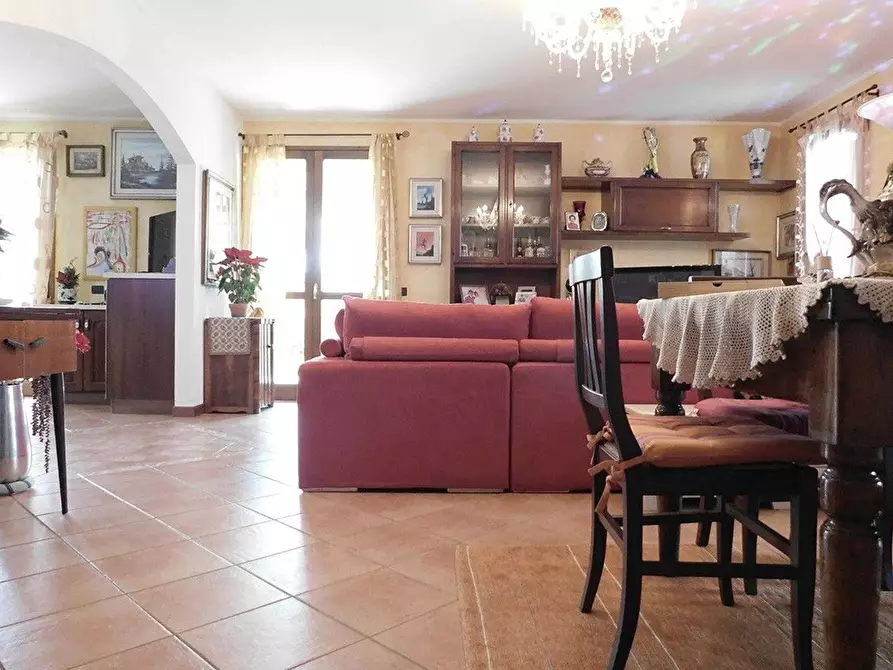 Immagine 10 di Appartamento in vendita  in delle Camelie a Cervia