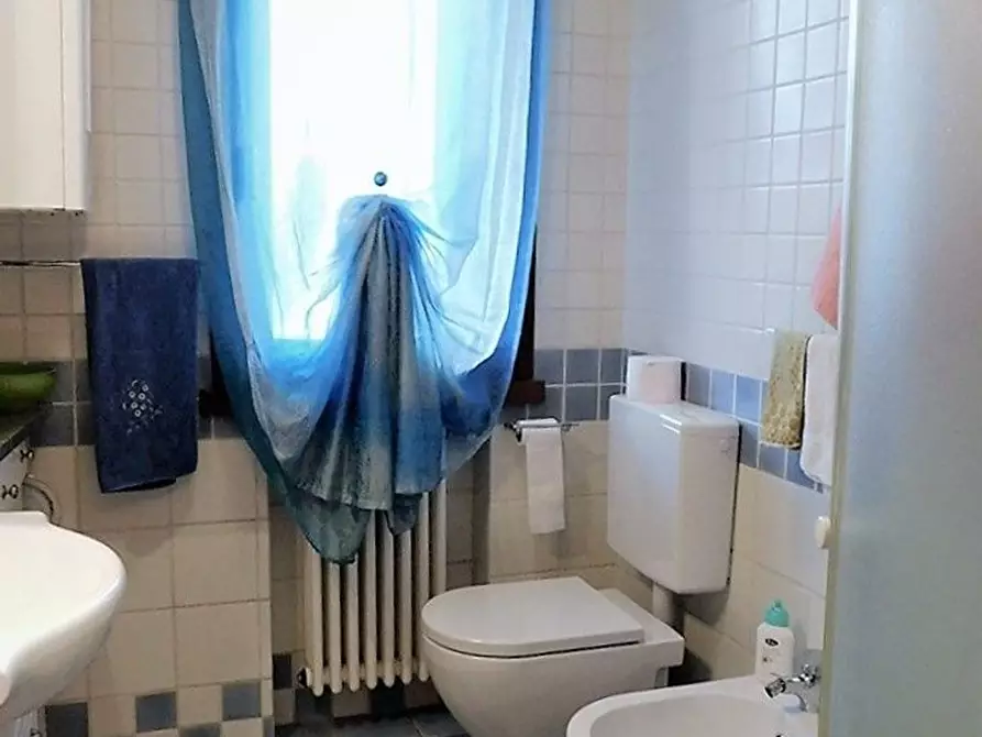 Immagine 24 di Appartamento in vendita  in delle Camelie a Cervia