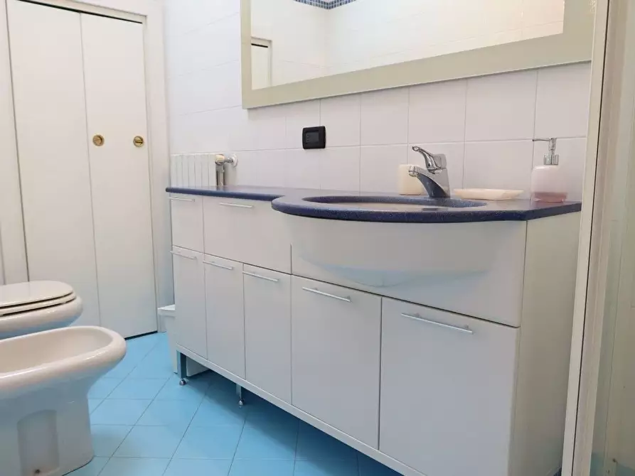 Immagine 28 di Appartamento in vendita  in Italia a Cervia