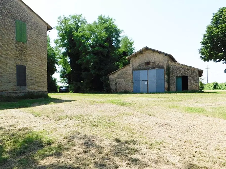 Immagine 7 di Rustico / casale in vendita  in Chiavica Fenaria a Ravenna