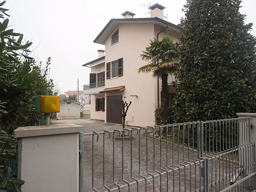 Immagine 2 di Casa semindipendente in vendita  in Bova a Cervia