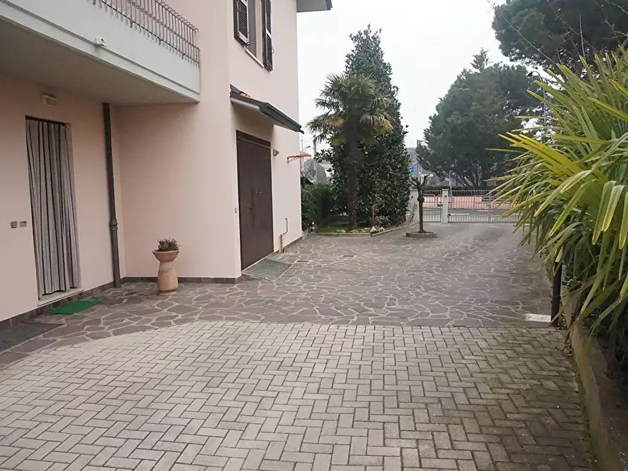 Immagine 3 di Casa semindipendente in vendita  in Bova a Cervia
