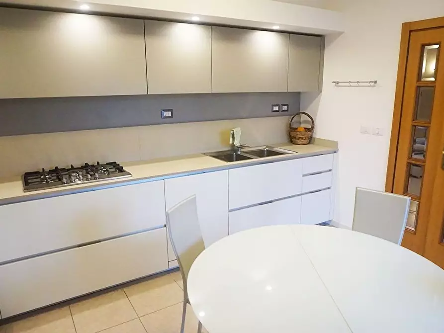 Immagine 17 di Casa semindipendente in vendita  in Bova a Cervia